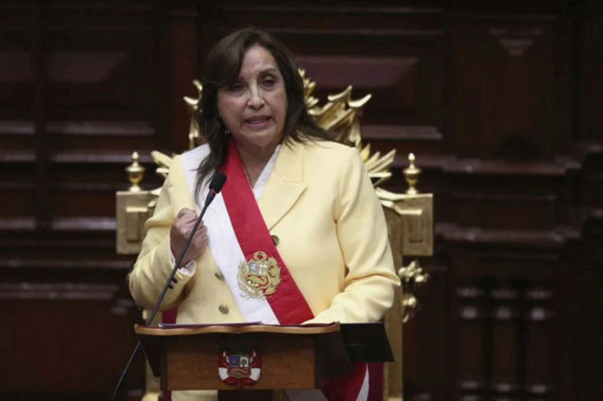 Президента Перу обвинили во владении драгоценностями на 500 000 долларов
